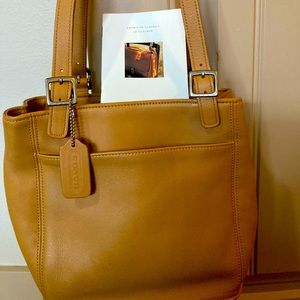 Vintage coach bag D94H-6008